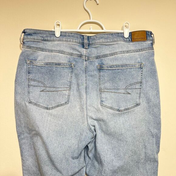 American Eagle Light Wash Mom Straight Jeans 20 Short Women Plus Size - Picture 5 of 11